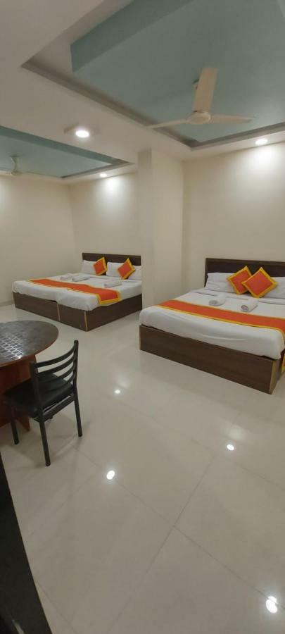Hotel Radhika Inn Trimbak Esterno foto